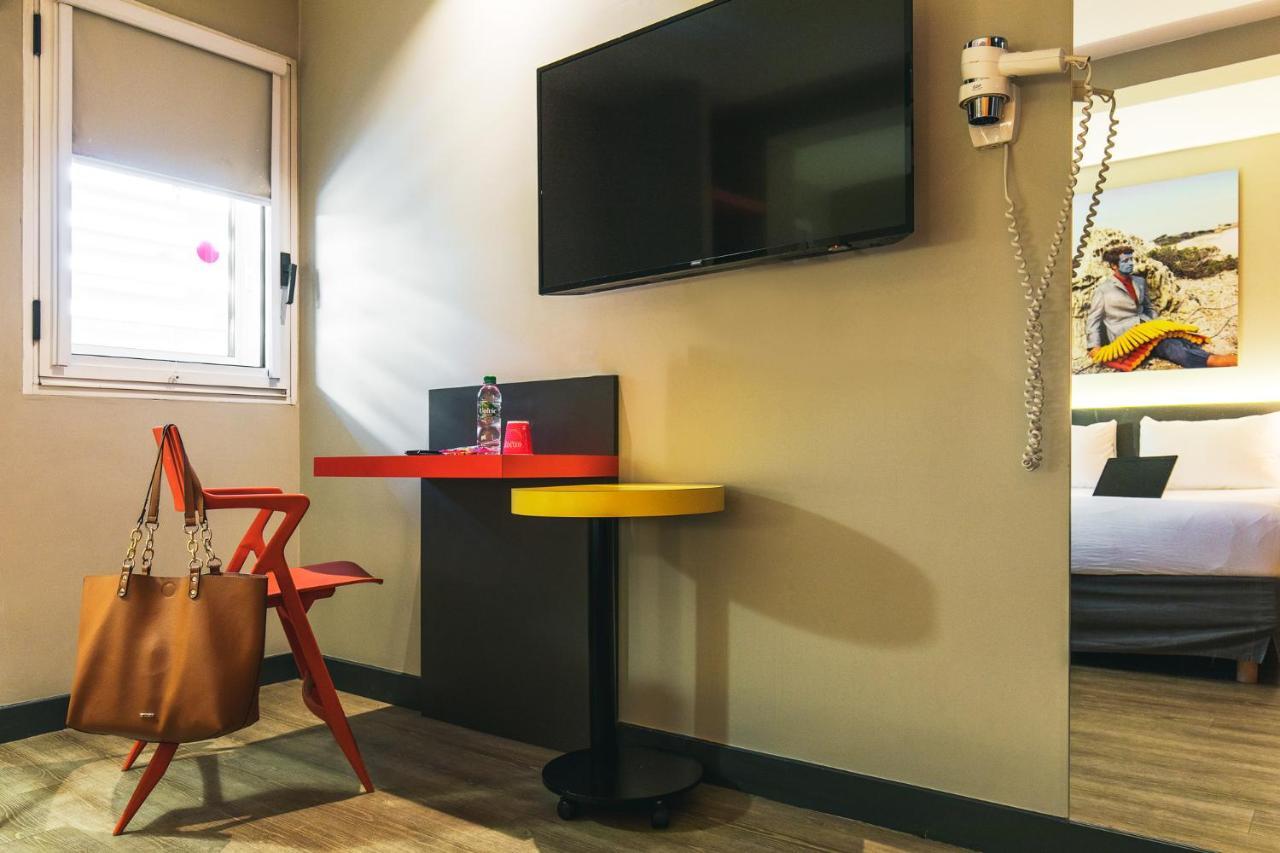 Ibis Styles Lyon Centre Confluence Hotel Bagian luar foto
