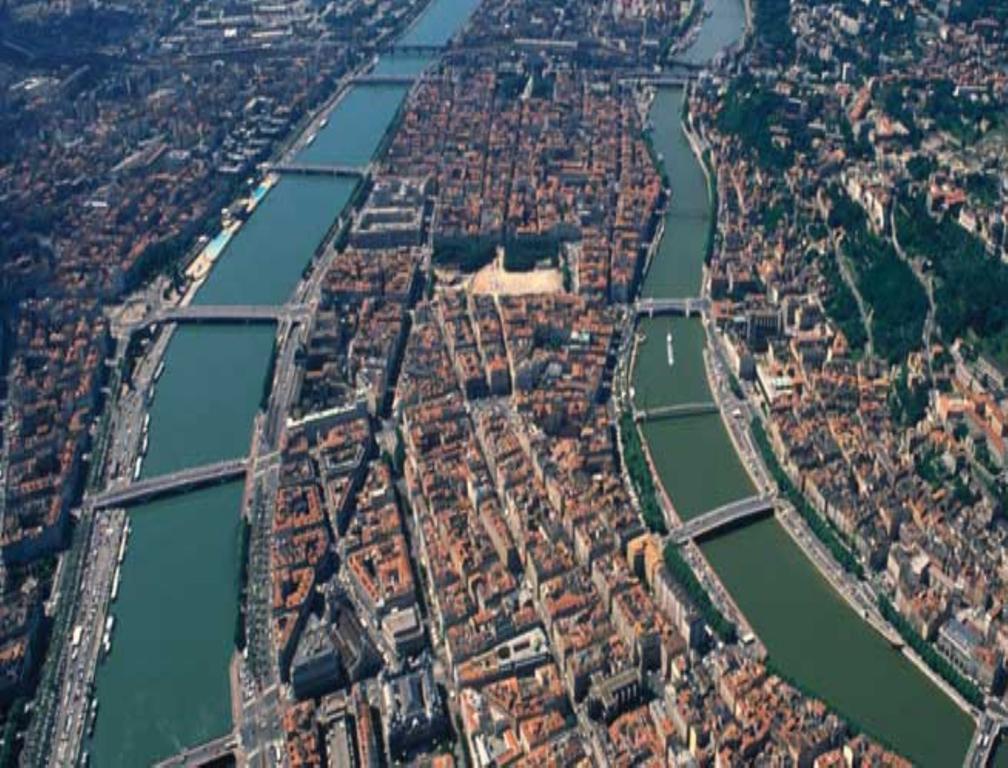 Ibis Styles Lyon Centre Confluence Hotel Bagian luar foto