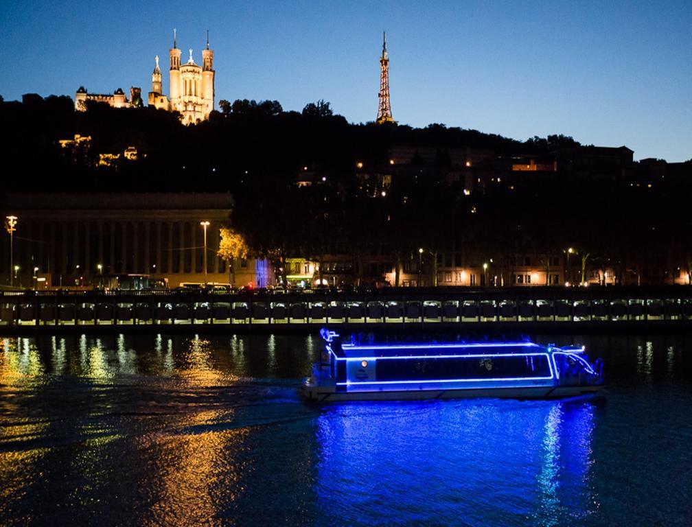 Ibis Styles Lyon Centre Confluence Hotel Bagian luar foto
